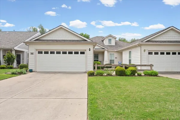 Property Slideshow image 3 of 37 | 113 honey creek trl, Georgetown, TX, 78633