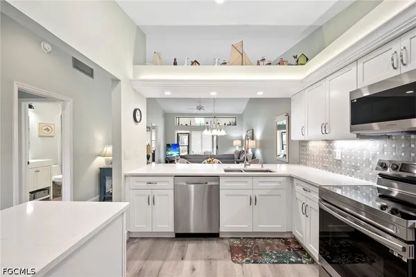 Property Slideshow image 2 of 46 | 16550 ginger ln 3229, Fort Myers, FL, 33908