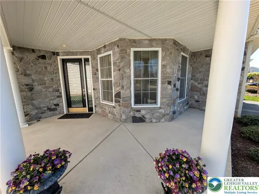 Property Slideshow image 3 of 40 | 4362 founders dr, Upper Saucon Twp, PA, 18034