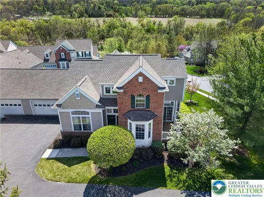 Property Slideshow image 2 of 40 | 2304 hollow view dr, Easton, PA, 18040