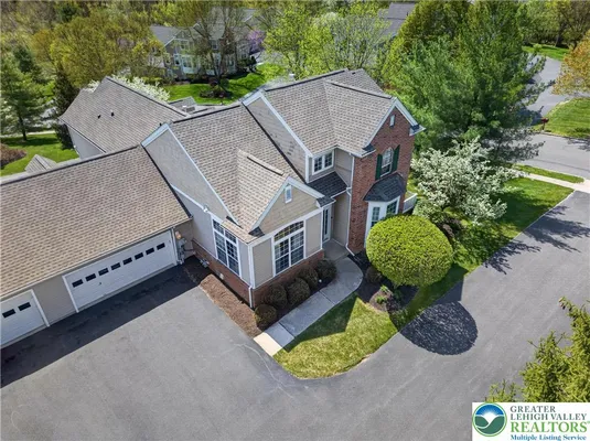 Property Slideshow image 3 of 40 | 2304 hollow view dr, Easton, PA, 18040