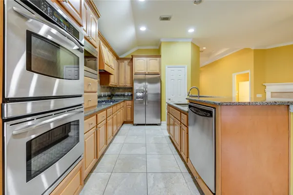 Property Slideshow image 3 of 26 | 5026 lodenberry ct, Katy, TX, 77494