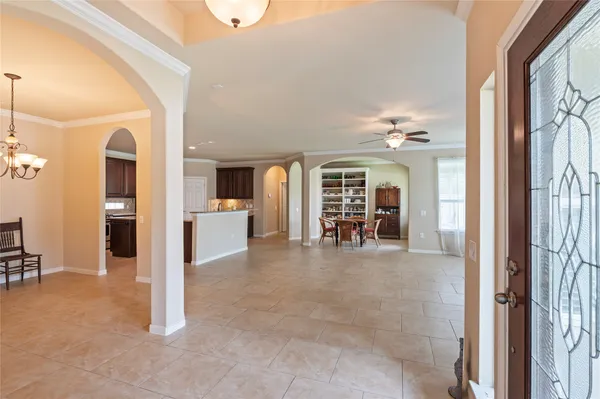 Property Slideshow image 3 of 32 | 1201 n riviera cir, Pearland, TX, 77581