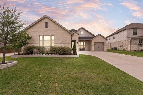 Property Slideshow image 2 of 28 | 2701 bluewood ln, Mansfield, TX, 76063