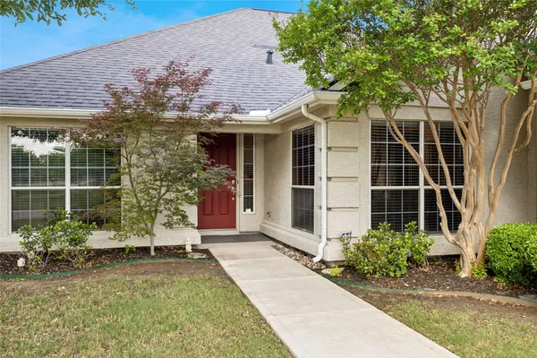 Property Slideshow image 3 of 32 | 9300 malibu ct, Denton, TX, 76207