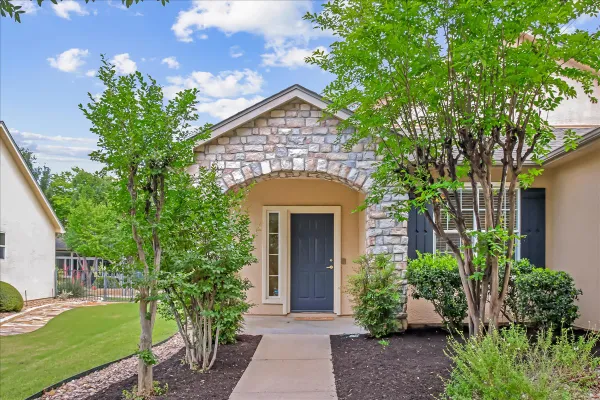 Property Slideshow image 2 of 31 | 113 lubbock dr, Georgetown, TX, 78633