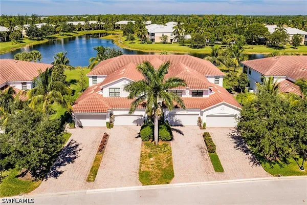 Property Slideshow image 2 of 50 | 3157 aviamar cir 102, Naples, FL, 34114