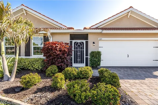 Property Slideshow image 2 of 44 | 3055 apple blossom dr, Alva, FL, 33920