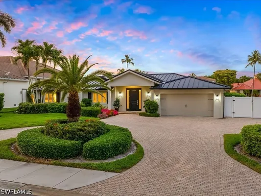 Property Slideshow image 3 of 50 | 337 mooring line dr, Naples, FL, 34102