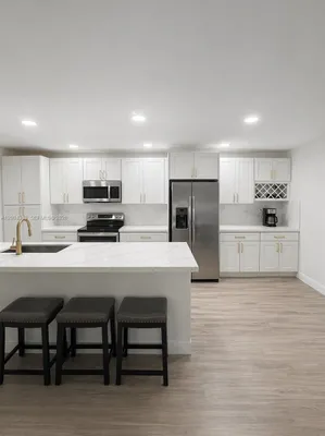 Property Slideshow image 3 of 12 | 200 high point ct d, Delray Beach, FL, 33445