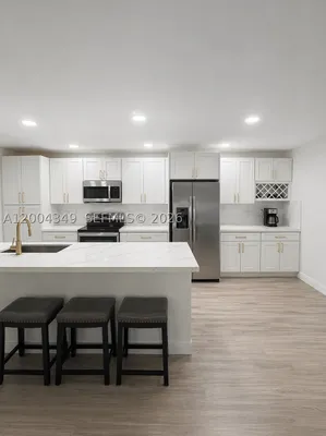 Property Slideshow image 3 of 12 | 200 high point ct d, Delray Beach, FL, 33445