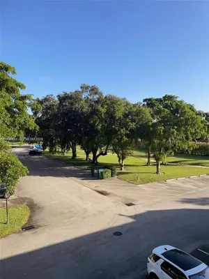 Property Slideshow image 2 of 14 | 8940 s hollybrook blvd 306, Pembroke Pines, FL, 33025