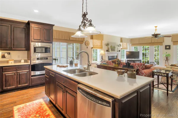 Property Slideshow image 2 of 49 | 4023 river moor, Williamsburg, VA, 23188