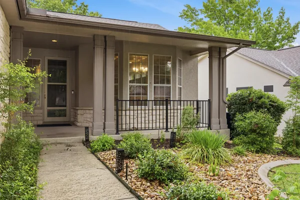 Property Slideshow image 3 of 38 | 118 bluebell dr, Georgetown, TX, 78633