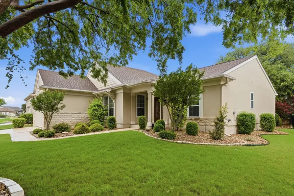 Property Slideshow image 3 of 40 | 421 rio grande loop, Georgetown, TX, 78633