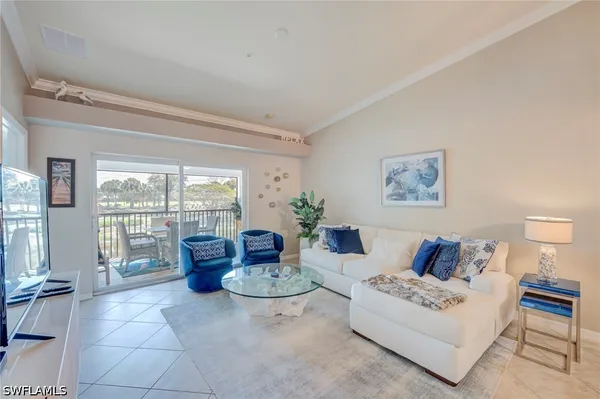 Property Slideshow image 3 of 25 | 10290 heritage bay blvd 3222, Naples, FL, 34120
