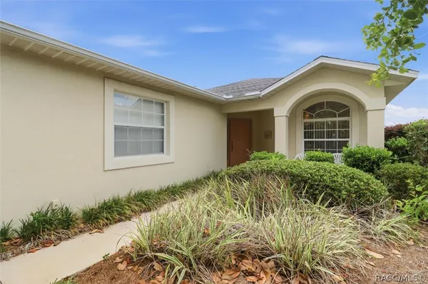 Property Slideshow image 3 of 47 | 2323 n andrea pt, Lecanto, FL, 34461