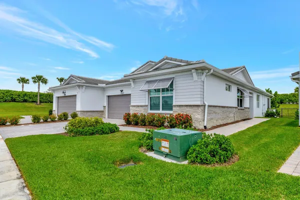 Property Slideshow image 2 of 101 | 11527 sw viridian blvd, Port St Lucie, FL, 34987