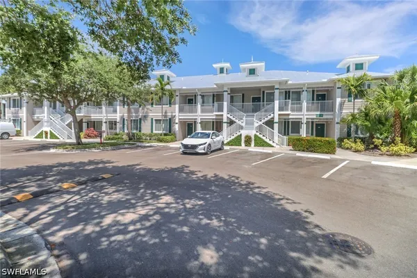 Property Slideshow image 2 of 31 | 7940 mahogany run ln 611, Naples, FL, 34113