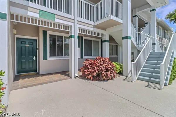 Property Slideshow image 3 of 31 | 7940 mahogany run ln 611, Naples, FL, 34113