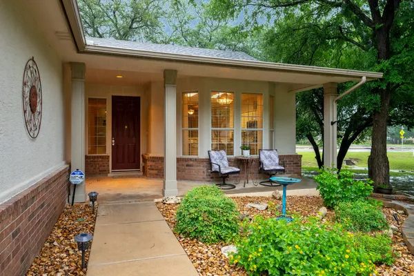 Property Slideshow image 2 of 27 | 106 elderberry st, Georgetown, TX, 78633