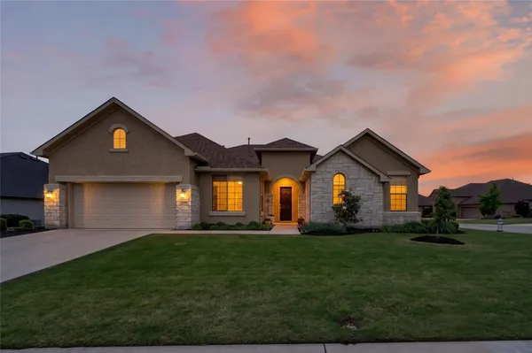 Property Slideshow image 2 of 32 | 11804 willet way, Denton, TX, 76207