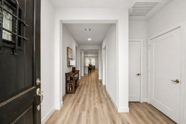 Property Slideshow image 3 of 36 | 5502 austin bend ln, Fulshear, TX, 77441