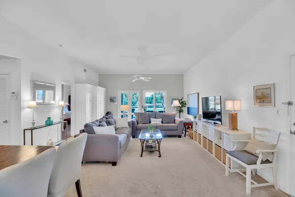 Property Slideshow image 3 of 36 | 5020 harmony cir 201, Vero Beach, FL, 32967