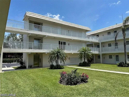 Property Slideshow image 2 of 3 | 3150 binnacle dr 318, Naples, FL, 34103