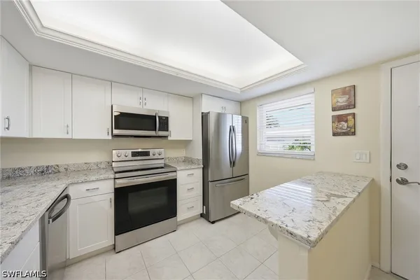 Property Slideshow image 2 of 35 | 3150 binnacle dr 318, Naples, FL, 34103