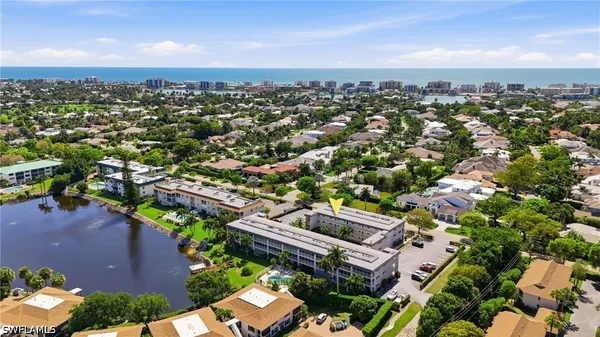 Property Slideshow image 2 of 35 | 3150 binnacle dr 318, Naples, FL, 34103