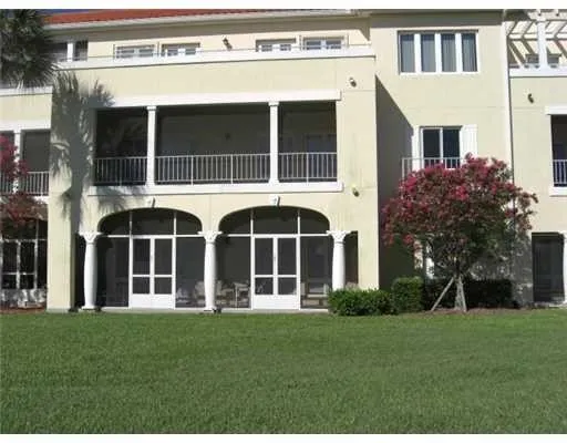 Property Slideshow image 2 of 26 | 5060 harmony cir 105, Vero Beach, FL, 32967