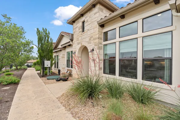 Property Slideshow image 3 of 35 | 132 rivalto dr, Horseshoe Bay, TX, 78657