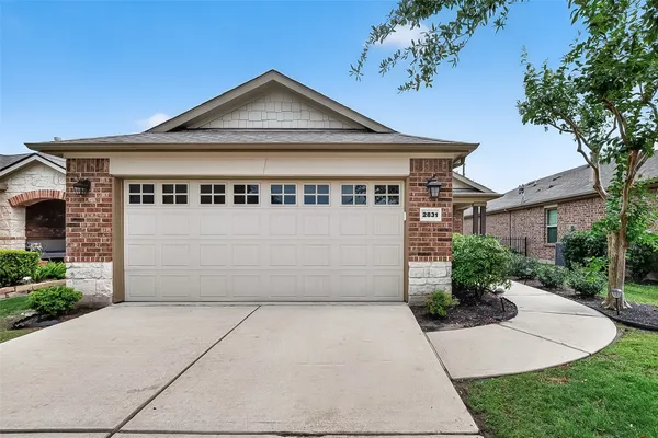 Property Slideshow image 2 of 42 | 2831 cone flower dr, Richmond, TX, 77469