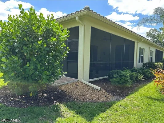 Property Slideshow image 2 of 29 | 711 vistana cir 41, Naples, FL, 34119