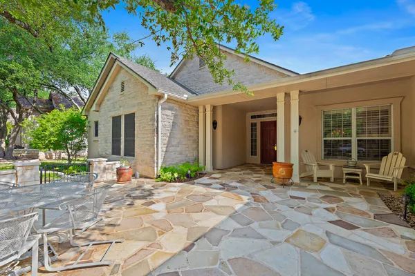 Property Slideshow image 2 of 39 | 106 wild turkey ln, Georgetown, TX, 78633