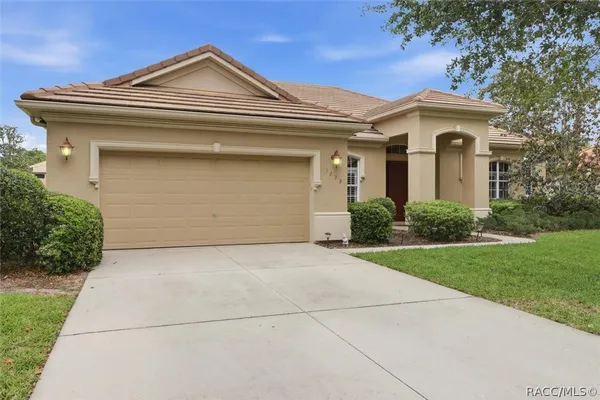 Property Slideshow image 3 of 55 | 1239 w beagle run loop, Hernando, FL, 34442