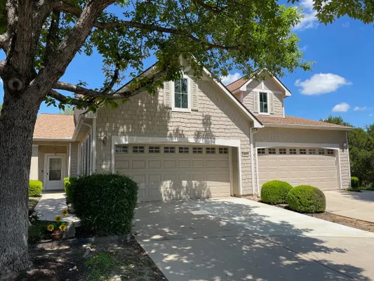 Property Slideshow image 3 of 30 | 319 essex ln, Georgetown, TX, 78633