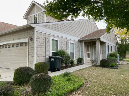 Property Slideshow image 3 of 40 | 319 essex ln, Georgetown, TX, 78633