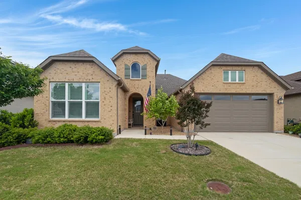 Property Slideshow image 2 of 35 | 9812 stonefield way, Denton, TX, 76207