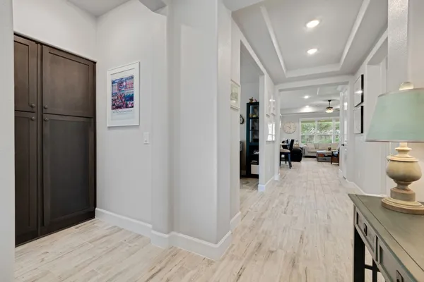 Property Slideshow image 3 of 27 | 9812 stonefield way, Denton, TX, 76207