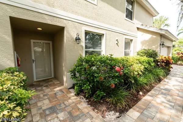 Property Slideshow image 2 of 49 | 3281 crossings ct 101, Bonita Springs, FL, 34134