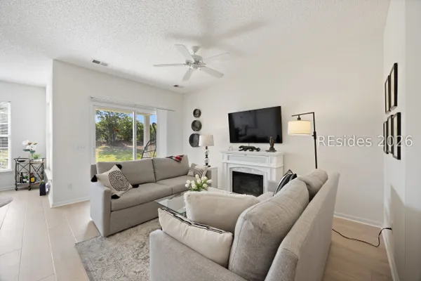 Property Slideshow image 3 of 18 | 343 landing ln, Bluffton, SC, 29909