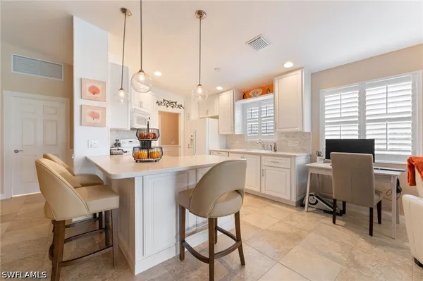 Property Slideshow image 3 of 21 | 15366 upwind dr, Bonita Springs, FL, 34135