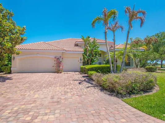 Property Slideshow image 3 of 36 | 5450 camino real ln, Vero Beach, FL, 32967
