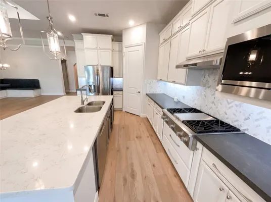 Property Slideshow image 3 of 16 | 2712 waterford, The Colony, TX, 75056