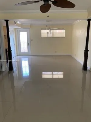 Property Slideshow image 3 of 10 | 361 s hollybrook dr 205, Pembroke Pines, FL, 33025