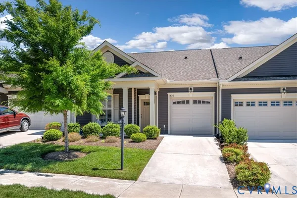 Property Slideshow image 2 of 46 | 1433 avondale woods dr, Chesterfield, VA, 23235