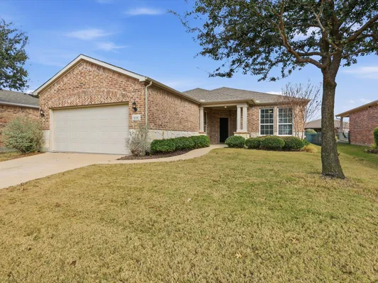 Property Slideshow image 3 of 32 | 7034 deacon dr, Frisco, TX, 75036