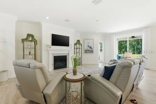 Property Slideshow image 2 of 51 | 101 carolina oaks ave, Bluffton, SC, 29909